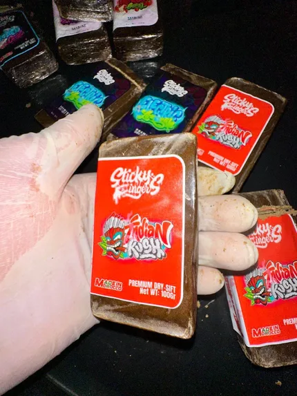Sticky Fingers 73U